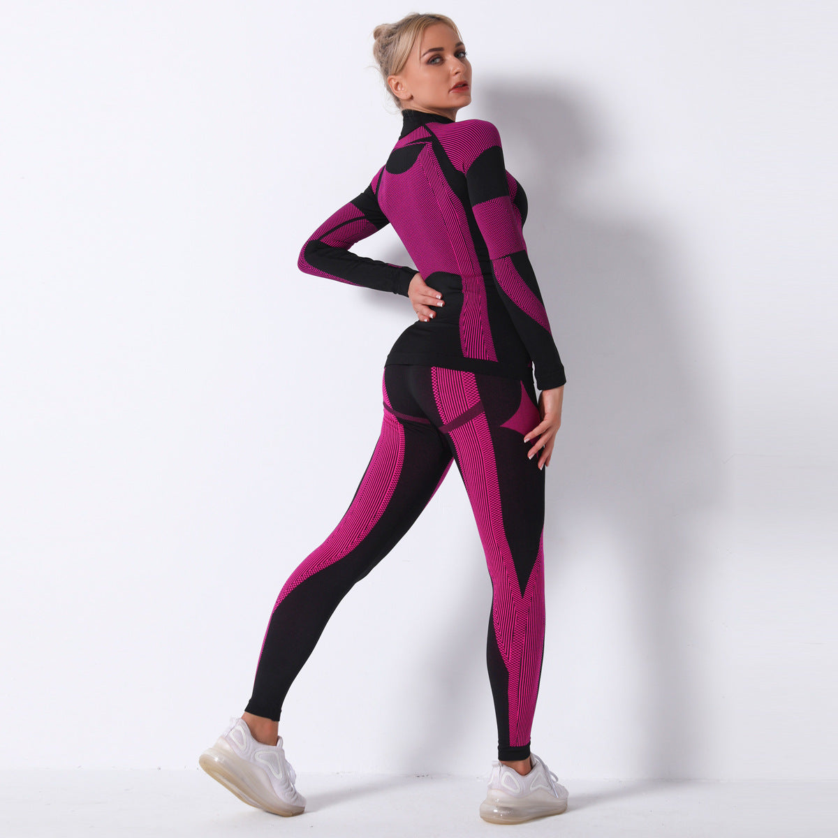 Fashion Striped Knitted Sports Suits for Women