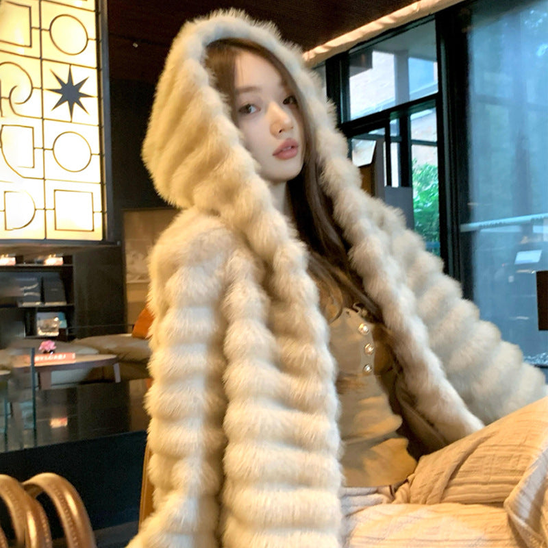 Fashion Faux Fur Women Coats with Hat