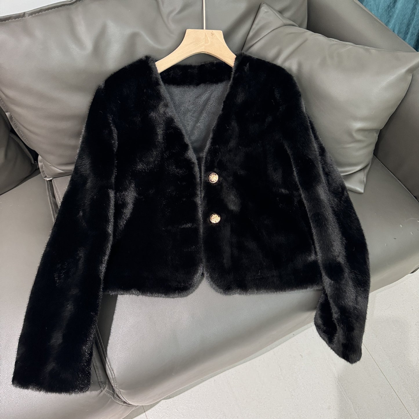 Fashion V Neck Faux Fur Short Coats