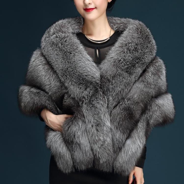 Elegant Warm Faux Fur Capes for Women