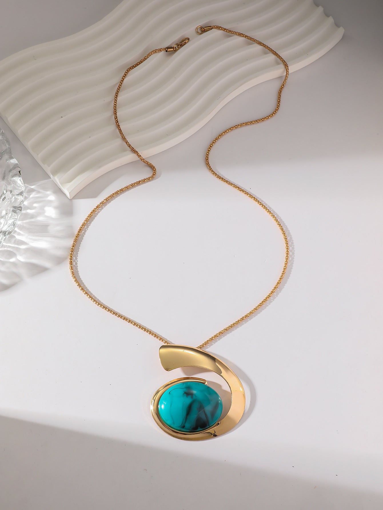 Fashion Exaggerated Collar Unique Personality Design Turquoise Pendant Necklaces