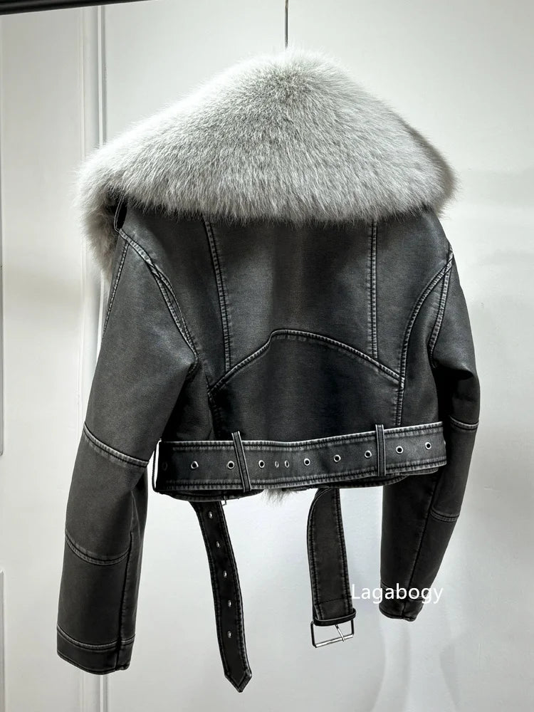 Fashion Faux Fur Collar Short Winter Warm Coat with Pockets