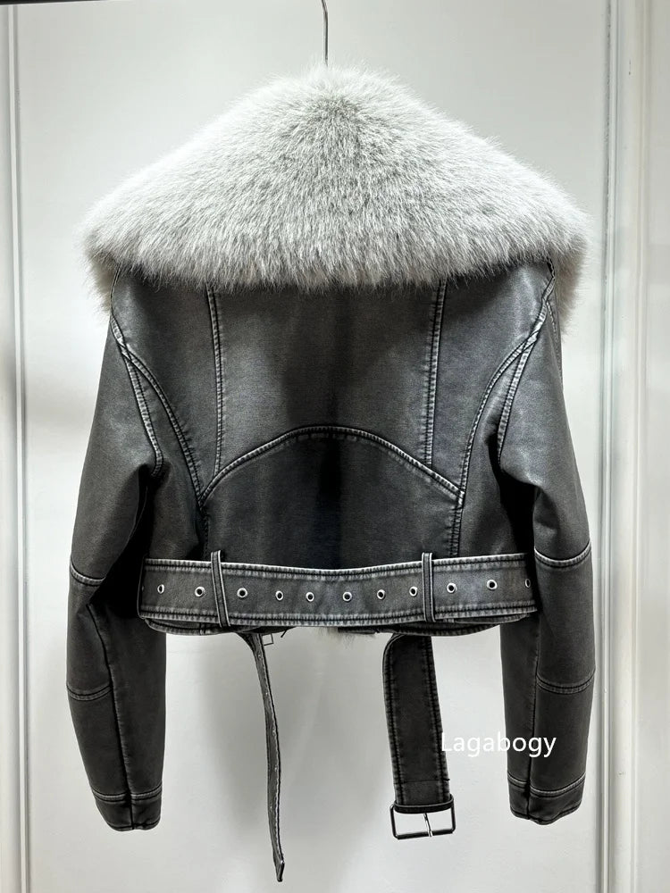 Fashion Faux Fur Collar Short Winter Warm Coat with Pockets