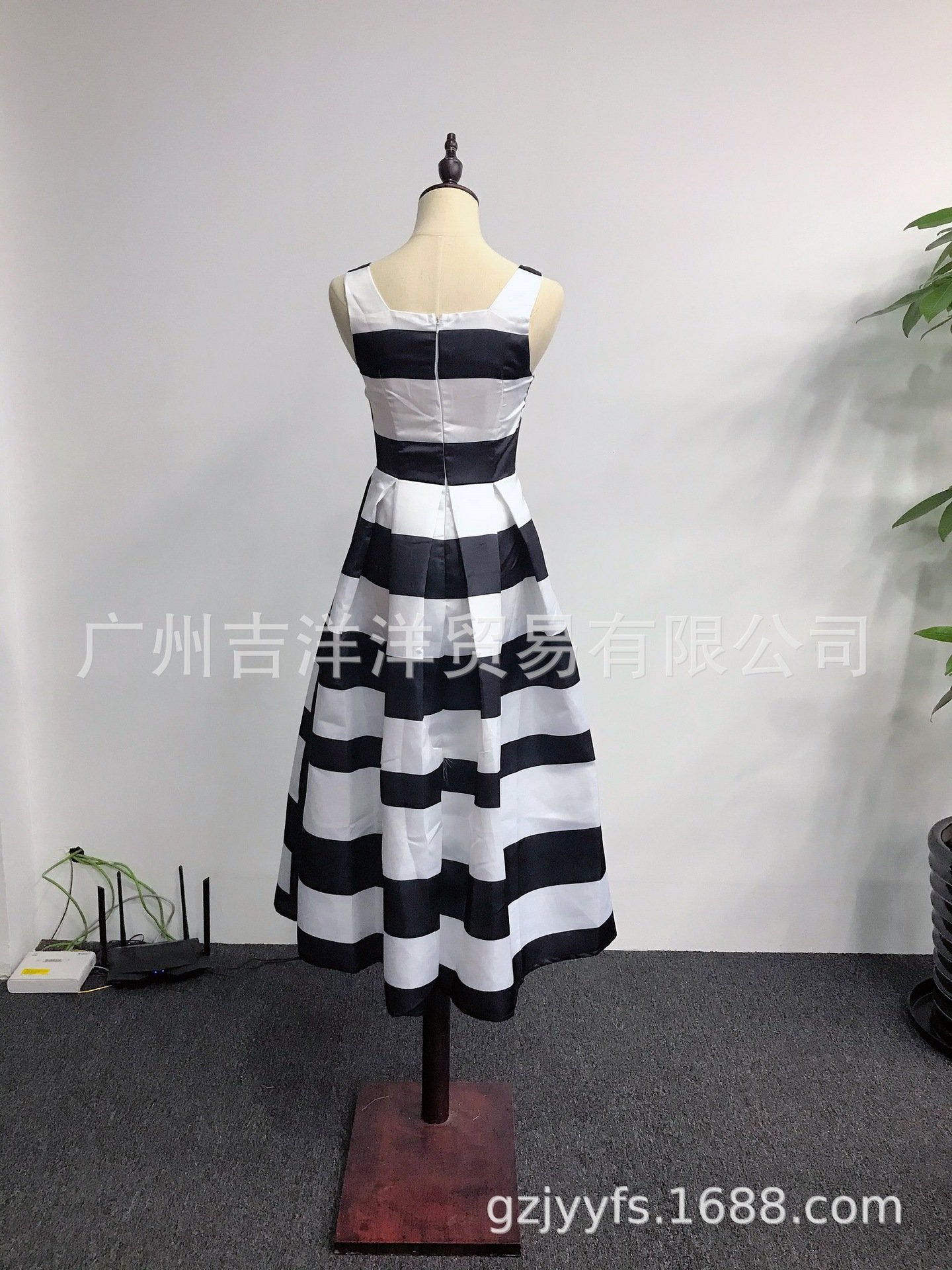 Summer Women Striped Strap Fashion Midi Dresses-STYLEGOING