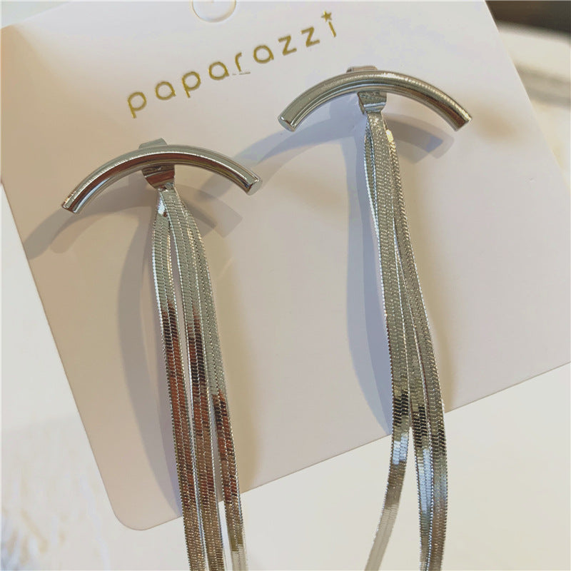 Glossy Tassle Design Women Drop Earrings