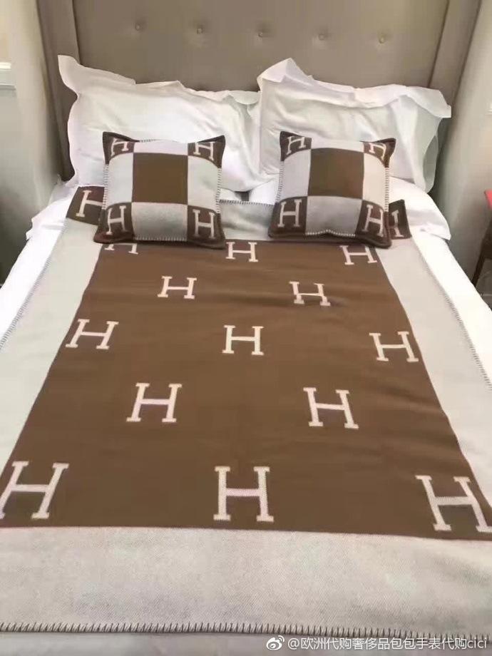 H Letter Design Wool Warm Thick Blanket-10-135*170CM-Free Shipping at meselling99