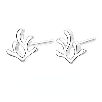 Fashion Designed Sterling Silver Earring Studs