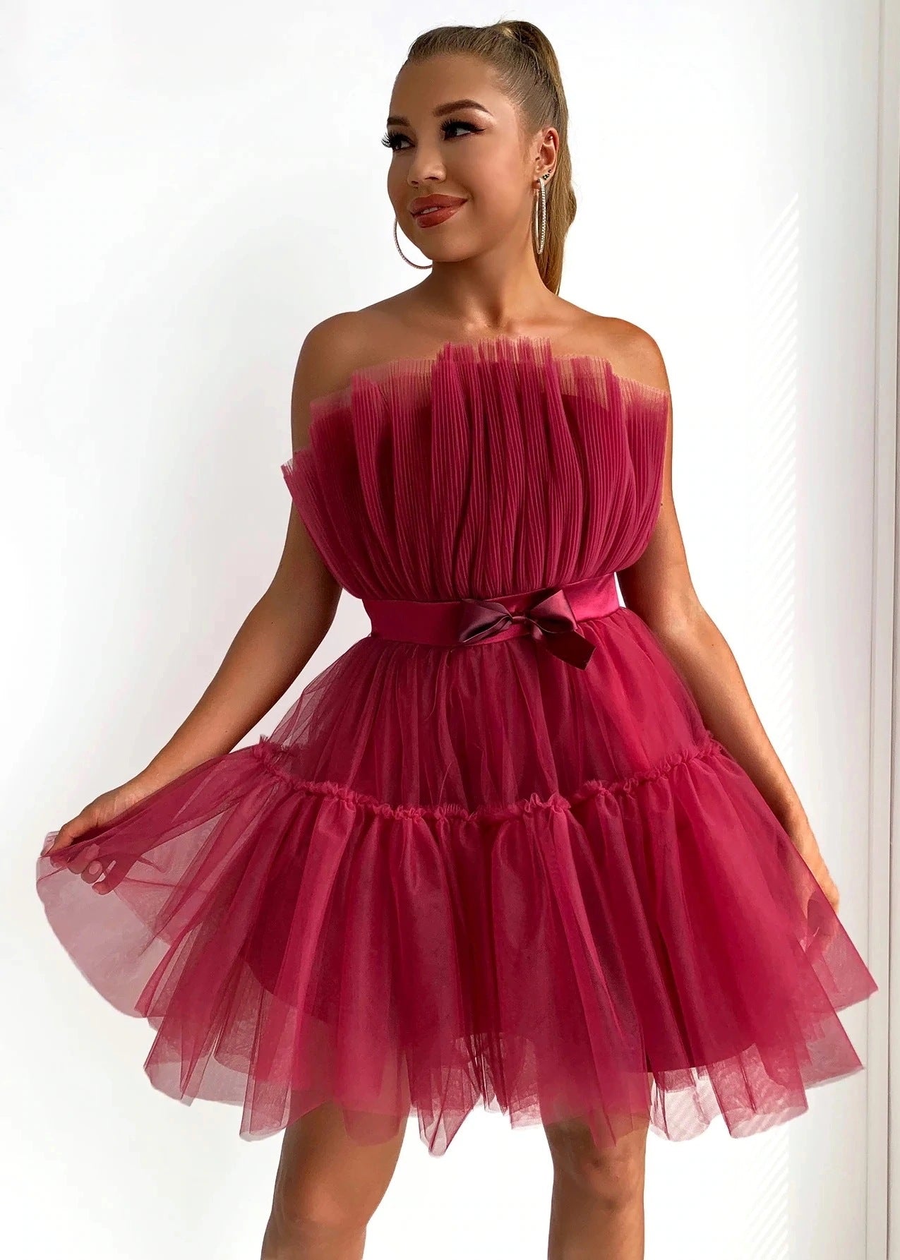 Sexy Strapless Tulle Bowknot Ball Gown Pary Dresses