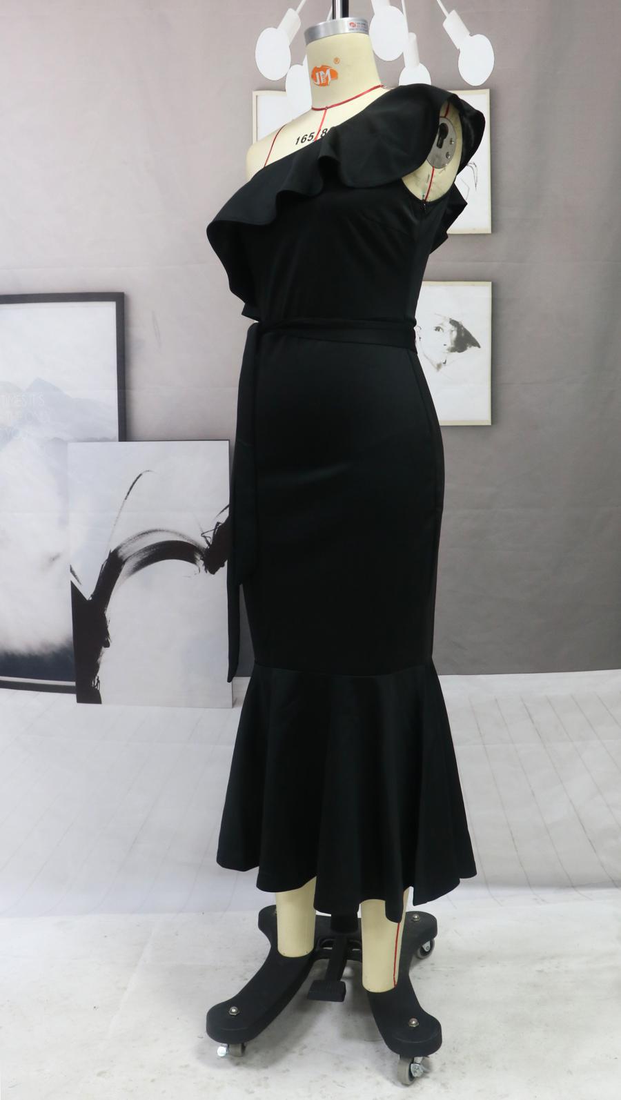 Sexy One Shoulder Black Long Party Dresses