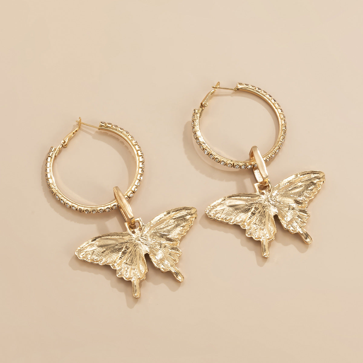 Fashion Butterfly Designed Hoop Earring for Women