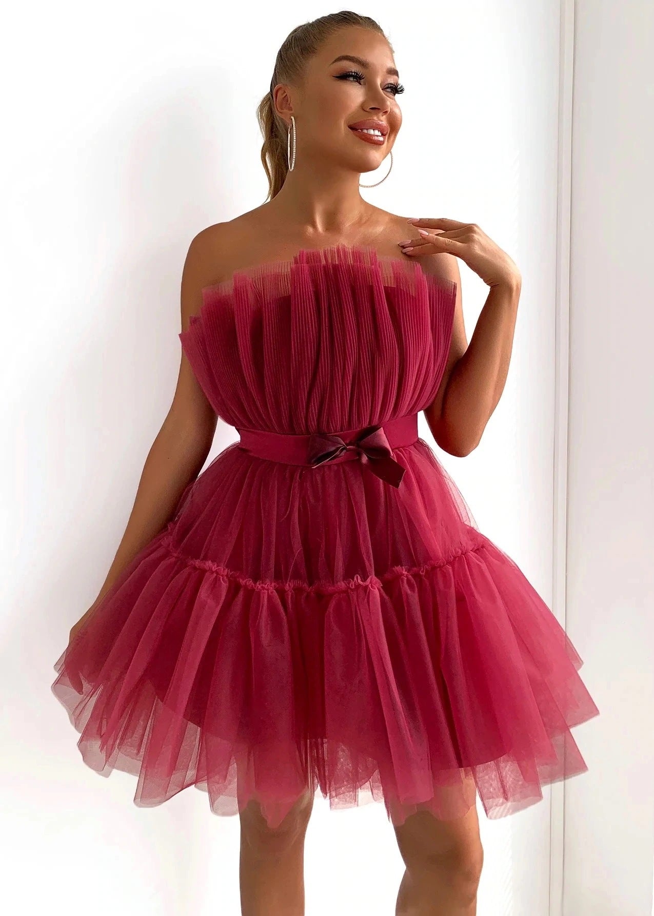 Sexy Strapless Tulle Bowknot Ball Gown Pary Dresses