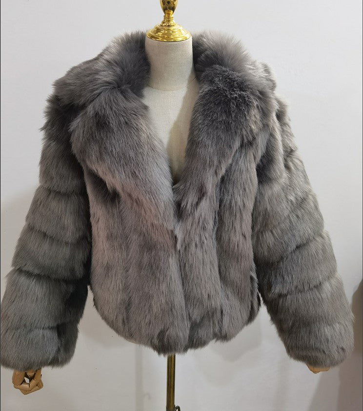Fashion Artificial Fur Winter Short Coats for Women