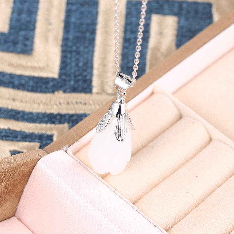 Elegant Sterling Sliver Nephrite Necklace for Mother's Gift